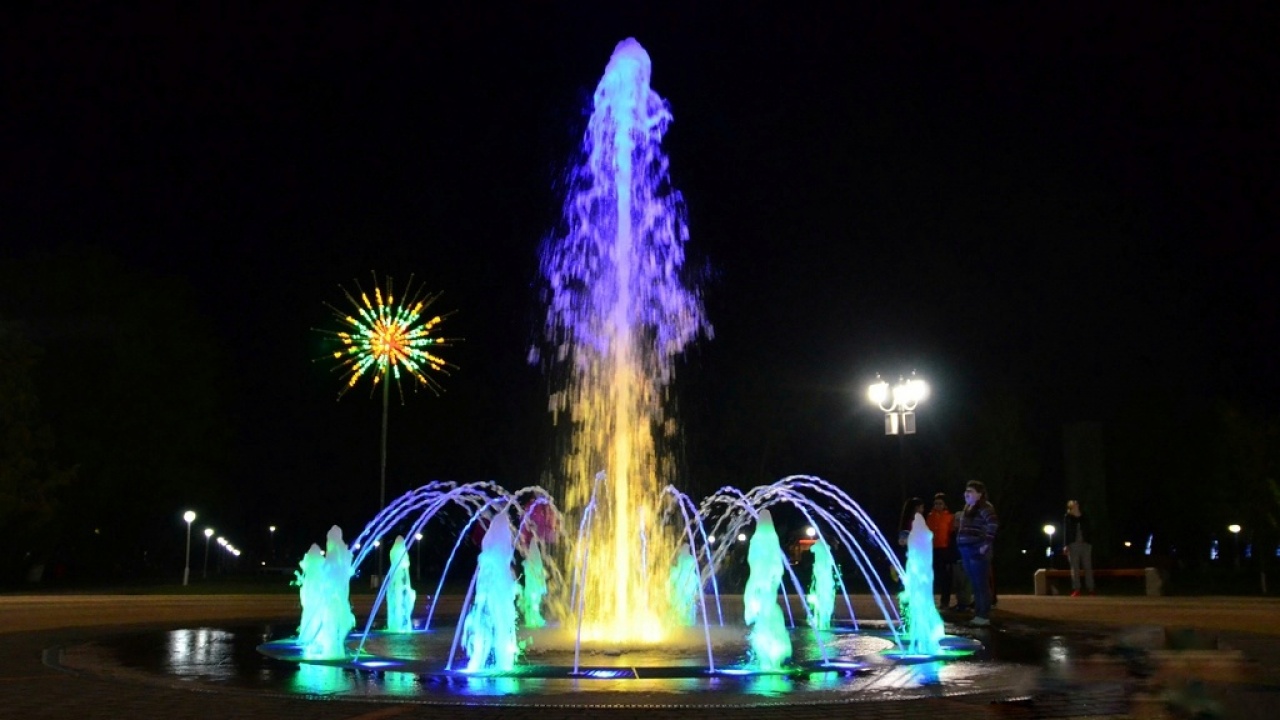 Singing Fountain, in Poltavskaya