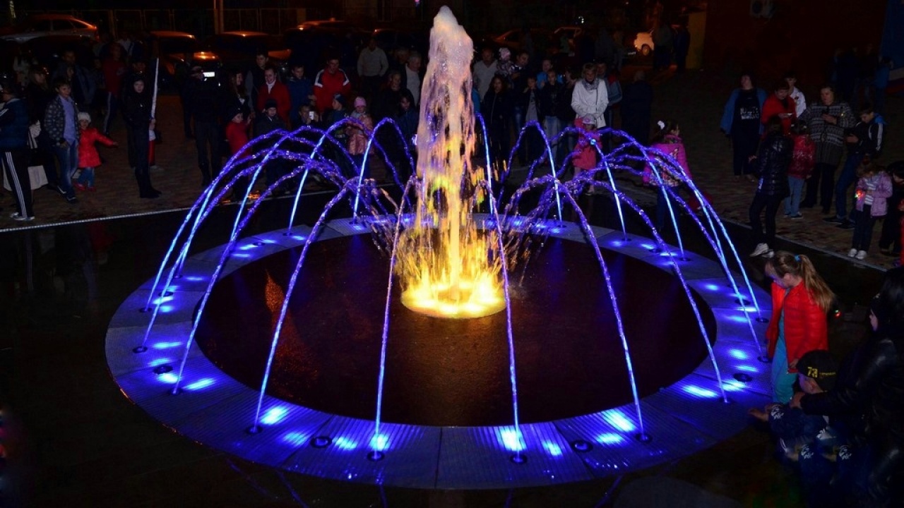 Fountain in front of the stadium
