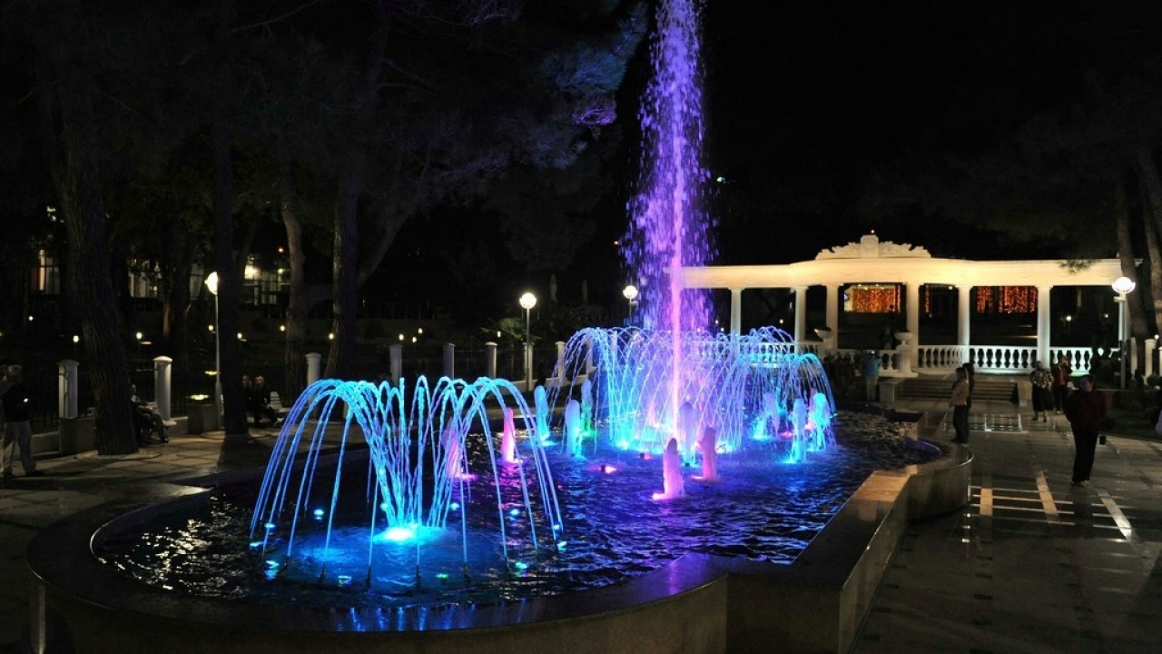 Fountain in the hotel "Primorye"